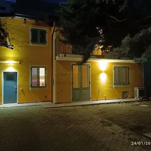 Appartement Un Angolo A Milano..., Milan